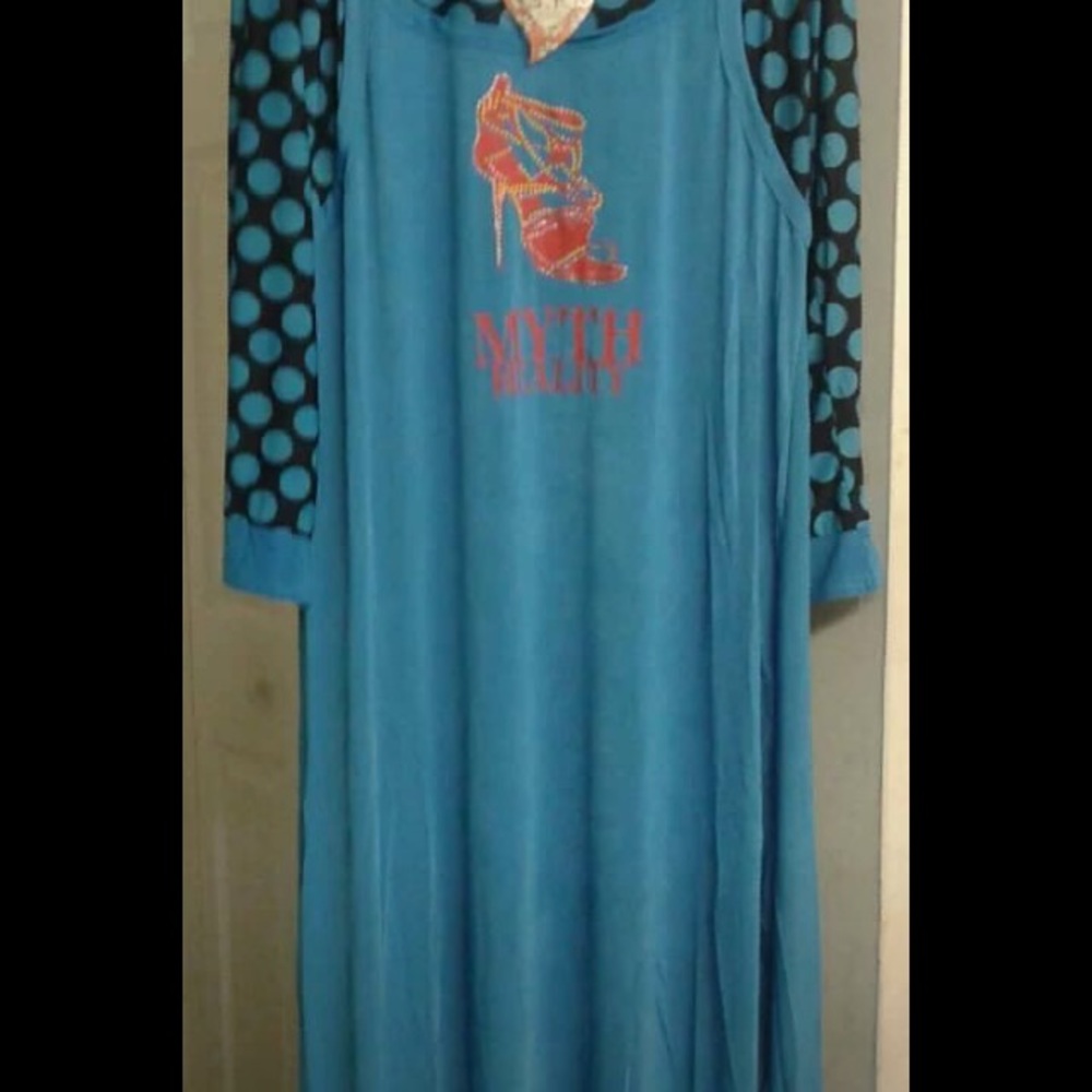 Long sleeves maxi dress
